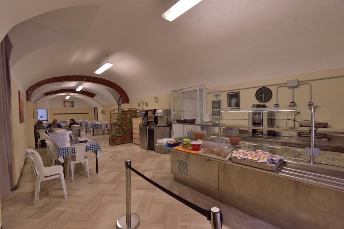 مبيت وإفطار بولياسكو Collegio Emiliani المظهر الخارجي الصورة